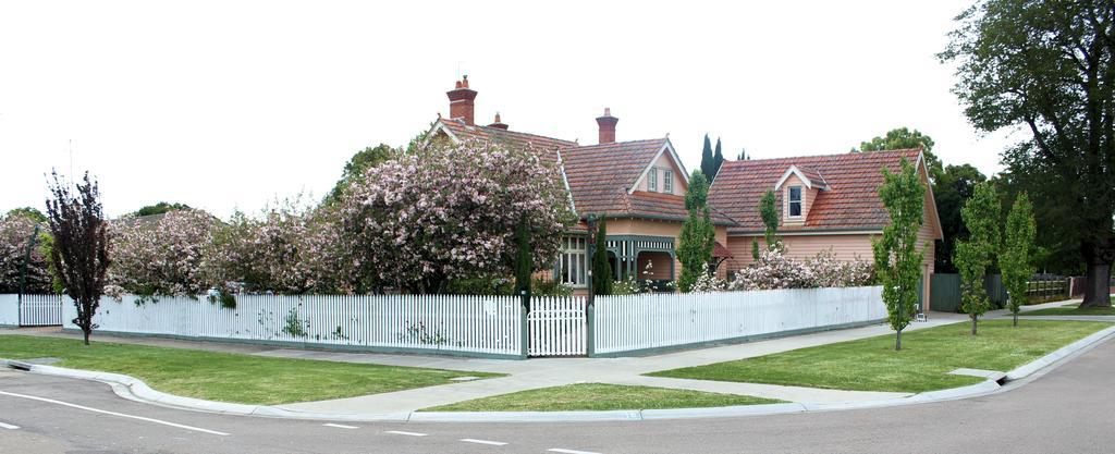 Dalfruin B&B Bairnsdale Exteriör bild