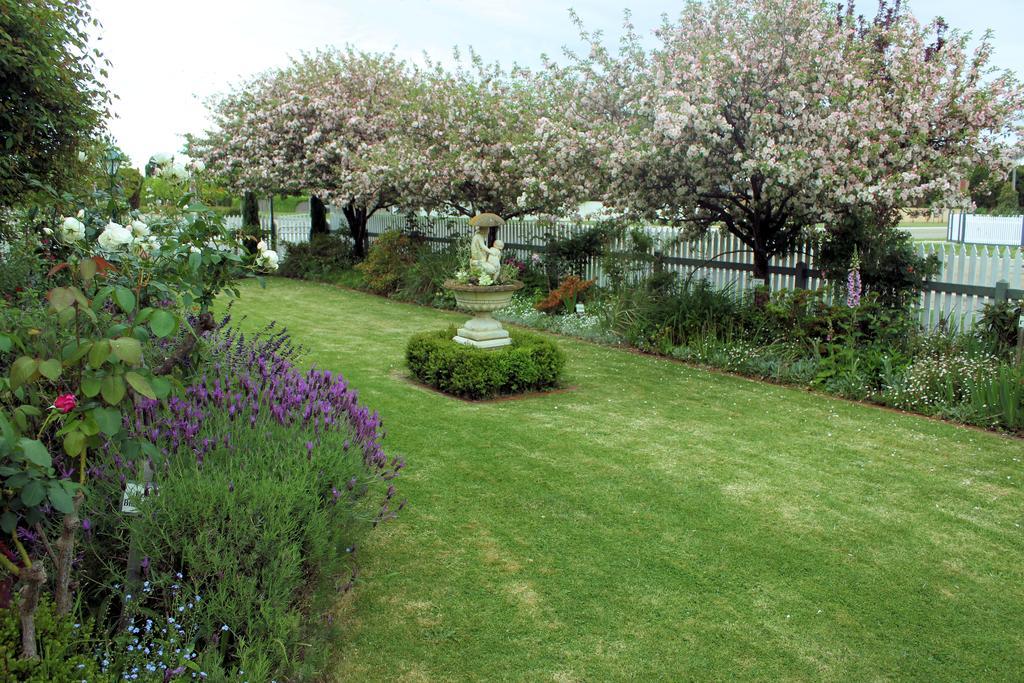 Dalfruin B&B Bairnsdale Exteriör bild